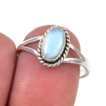 Natural Republic Larimar Gemstone K&auml;sit&ouml;&ouml;na valmistatud 925 Sterling H&otilde;bedast S&otilde;rmus Suurus 8 R0H48 white