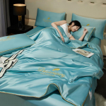 Suvine jahutav tekk Hingav kuninganna tekid Konditsioneeriga jahutav tekk Voodikatted kaheinimesevoodile Voodipesu Only one pillowcase