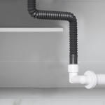 K&ouml;&ouml;givalamu &auml;ravoolutoru takistab tagasivoolu &auml;ravoolu vee&uuml;henduse kraanikauss