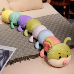 110/130cm Multikas Pehme V&auml;rviline R&ouml;&ouml;vik Pl&uuml;&uuml;sist M&auml;nguasi Padi Lastele Lapsed T&auml;idisega Pl&uuml;&uuml;sist M&auml;nguasjad Uss Pehme Pl&uuml;&uuml;sist Nukk S&uuml;nnip&auml;evakingitus 110cm