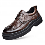 Nahkkingad meeste krokodillinahast mustriga s&uuml;gis hingav uus &auml;ri vabaaja pidulik meeste kingad trendikas esimene kiht lehmanahk 41 pruun