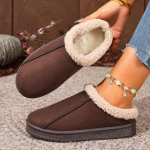 Laisk inimene, kes kannab lumesaapaid Uued naiste kinnise ninaga kingad Paksutallalised puuvillased sussid 44 kohv