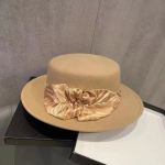 Euroopa ja Ameerika vintage seltskonnadaam satiin villane lame silinder prantsuse elegantne kaar p&auml;rlm&uuml;ts mood naiste peokleitm&uuml;ts 56-58cm khaki