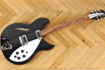 Rickenbacker 330 JG Jetglo Valmistatud USA-s Pool&otilde;&otilde;nes Elektrikitarr K&otilde;va Kohvriga