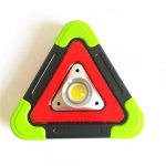 Kolmnurga hoiatusm&auml;rk Kolmnurk Auto LED-t&ouml;&ouml;tuli Liiklusohutuse avariih&auml;ire h&auml;irelamp Kaasaskantav Vilkuv tuli k&auml;ep&auml;rast 1pcs roheline