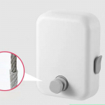 N&auml;htamatu riiden&ouml;&ouml;r rippuvad riided Artefaktn&ouml;&ouml;r siseruumides, stantsivaba vannituba, sisset&otilde;mmatav r&otilde;du, trossihoidja valge