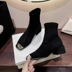 Moodsad ruudukujulised naiste lumesaapad keskmise kontsaga seemisnahast Chelsea saapad paksu talla Disainer talvekingad 2024 Trendikad k&otilde;ndimine 35 must