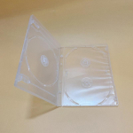 T&uuml;hi CD &uuml;mbris Pp plastist piimjas l&auml;bipaistev CD &uuml;mbris CD &uuml;mbris, mahutavus 3 plaati