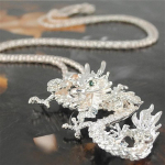 Mood Uus Kuldne ja H&otilde;bedane Hiina Draakoni Sulamist Ripats Pikk Kaelakee Teemant Draakoni Kaelakee Kampsunikett Ehted ARI kuld