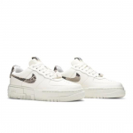 Nike Wmns Air Force 1 Pixel SE Sail Snake CV8481-101 EU 40.5 hall/k&otilde;rbe liiva v&auml;rv