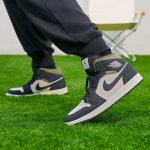 Jordan 1 Mid SE Off Noir Medium Olive 42.5
