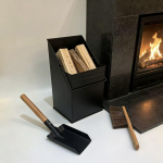 Suure Mahutavusega Sise-/V&auml;lis Kaminat&ouml;&ouml;riistade Komplekt Kaldu Tuhakorvi, Labida ja Harjaga 25.5x20x39 cm black