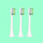 2/3 tk Asendushambaharjapead S&otilde;ltumatu h&uuml;gieen, mis on varustatud korgiga, &uuml;hildub SOOCAS X3-ga