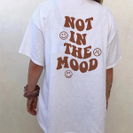 Naiste T-s&auml;rgid NOT IN THE MOOD S&auml;rgid Armas naeratav s&auml;rk Be Happy Tee Trendikas Positiivne Kunstiline top S valge