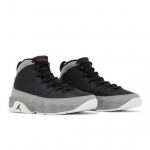 Air Jordan 9 Retro Particle Grey Retro tossud Meeste CT8019-060 EU 41 punane/must