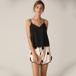 Naiste suvised seksikad pitsilised pidžaamad V kraega, tr&uuml;kkivad l&uuml;hikesed p&uuml;ksid, lahtised magamisriided L must