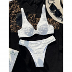 Seksikas kortsus v&ouml;&ouml;koha keskosa bikiinid, naiste ujumistrikoo, naiste ujumisriided, kaheosaline bikiinikomplekt, supluskost&uuml;&uuml;m, ujumine S valge