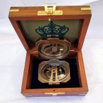 Brunton Compass Square Antiikviimistlus puidust karbiga kogutava kingitusega