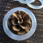 Looduslik valge kaltsedoonahhaat k&auml;ev&otilde;ru Moodne v&otilde;luv smaragd k&auml;ev&otilde;ru naiste kingitus 54MM