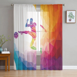 V&auml;rvilised jalgpalliv&auml;rvid, jalgpalli, t&uuml;lli l&auml;bipaistvad kardinad elutoa sisekujunduseks. W135 x H115cm x1&Rod Pocket