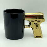 320 ml Creative Kruus Desert Eagle Cup k&auml;epidemega kohvikruus 3D &otilde;hukese kestaga reljeefse k&auml;epidemega p&uuml;stolikruusid kohvitassid Uudsed naljakad kingitused 320ML kuld