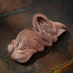 &Uuml;heksasabaline Vaimukoobas Skulptuur Lilla Savi Tee Lemmikloom Koobas Figuriin Loov Lauapealne Kaunistus Koduloom Teekomplekti Aksessuaar 9.2X3.5X4.4CM