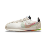 Nike Cortez PS Be True 2022 Laste tossud Kreemjas Summit-Valge Must DX6918-100 29.5
