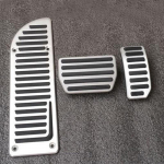 Autotarvikud 2009-2017 VOLVO XC60 S60 S80 S60 V60 V70 Alumiinium AT Gaasi gaasi jalatugi modifitseeritud pedaalipadjad 3tk 1pcs