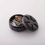 Kaasaskantav veekindel hoiukast &uuml;mmargune roostevabast terasest v&auml;liskorpus, v&auml;ike konteiner, ladu tervisepillide pudel, elluj&auml;&auml;mine must