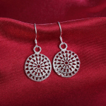 925 Sterling h&otilde;bedased &uuml;mmargused k&otilde;rvar&otilde;ngad Moeehted 1.90*1.90cm