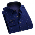 Meeste s&uuml;gistalvine s&auml;rk, v&auml;rv Sobiv ruuduline tr&uuml;kis Paks pl&uuml;&uuml;sis pikkade varrukatega rev &Uuml;herealine kardigan Ametlik &auml;ristiil Keskealine isa L