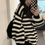 Naiste vintage triibuline kampsun Harajuku silmkoeline &uuml;lisuur pullover, vaba vabaaja &scaron;ikk pikkade varrukatega topid T&auml;navar&otilde;ivad S must