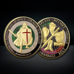 Soomustatud S&otilde;dalane &Otilde;nnelik Kaitsja M&uuml;ndi Kiiver Kilp M&otilde;&otilde;ga Mustriga V&auml;ljakutse M&uuml;ndi Reljeef V&auml;rviline Lakk Kaunistus M&uuml;nt 40*3 kuld