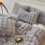 Paksendatud ja soe k&uuml;&uuml;liku samet neljaosaline talvine kahepoolne korall sametpiim samet voodilinad ja tekikatted voodipesu 1.5m bed sheet 4pcs