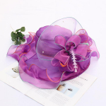 Elegantne lilleline organza p&auml;ikesem&uuml;ts laia &auml;&auml;rega pitsist Derby m&uuml;tsid, litrid tikandid &otilde;hukesed hingavad reisirannam&uuml;tsid naiste t&uuml;drukutele Adjustable