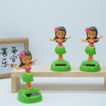 P&auml;ikeseenergia armatuurlaua kaunistused P&auml;ikeseenergial t&ouml;&ouml;tav kiikuv Hawaii t&uuml;druk, tantsiv figuurid Armatuurlaua kaunistused muru seelik Autotarbed france