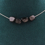 Pierres et Min&eacute;raux. Collier 4 perles Hypersth&egrave;ne d'&Eacute;gypte. Chaine en acier inoxydable Collier femmes, hommes. Taille personnalisab