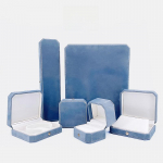 Willsoni kaheksanurkne kuldpandlaga ehtekarp &ndash; kvaliteetsete k&auml;ev&otilde;rude, kaelakeede ja s&otilde;rmuste hoiukoht. Ring Box - JB016143