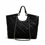 V&auml;ike l&otilde;hnastiilis teemanttote kott Laisasti kandmiseks k&auml;ekott Naiste kott Moekas ketiga &otilde;lakott Naistele must