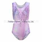 V&auml;rvilised laste v&otilde;imlemis- ja tantsukost&uuml;&uuml;mid: Kullaga tembeldatud treeningp&uuml;ksid ja treeningriided 11-12 Years (150)