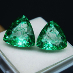 13 ct naturaalne t&ouml;&ouml;tlemata roheline Colombia smaragd, sertifitseeritud lahtine v&auml;&auml;riskivi 11.9 mm Each