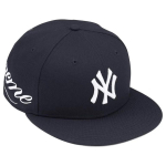 Supreme x New York Yankees New Era Tumesinine 7 3/4 black
