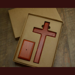 Looduslik tuhk Puidust Risti Redwood Color Christian Wood Risti kingitus Jeesuse puidust risti kaunistus 1pcs with box