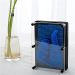 (H0826)3D skulptuurn&otilde;ela kuju klooner Stressivastane kloon s&otilde;rmej&auml;lgede n&otilde;elaga maalimine