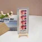 Kpop fotokaardi hoidik akr&uuml;&uuml;list pildiraam Idol kaardid varrukad Fotokaardi hoidik Piltide statiiv Kaardid Kaitsmed Ruumi sisustus Single slot-wooden rack