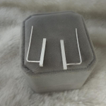 Unisex geomeetrilised k&otilde;rvar&otilde;ngad: Euroopa ja Ameerika stiil, lihtne punkdisain, 2023. aasta trend