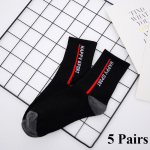 Meeste keskmise pikkusega sokid Neli aastaaega Spordisokid Higi imavad Hingavad Trendikad sokid Partii 5 Pairs