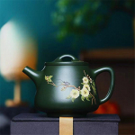 250ml Klassikalised Yixingi lilla savist teekannud K&auml;sitsi valmistatud K&otilde;rge kivin&otilde;elaga k&uuml;hvelpott Toormaagi Tume roheline savi Teekann koos teefiltriga Zisha Teeserviis