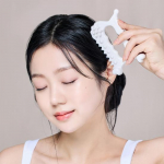 Choose 1 out of 2 types of Face Factory Gua Sha Ceramic Gua Sha MassagerJeogwa Sha Massager