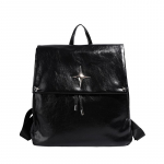 Vabaaja naiste seljakott Moekas ja mitmek&uuml;lgne pendelr&auml;nduri seljakott Reisi koolikott